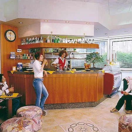 Hotel Universal 3*