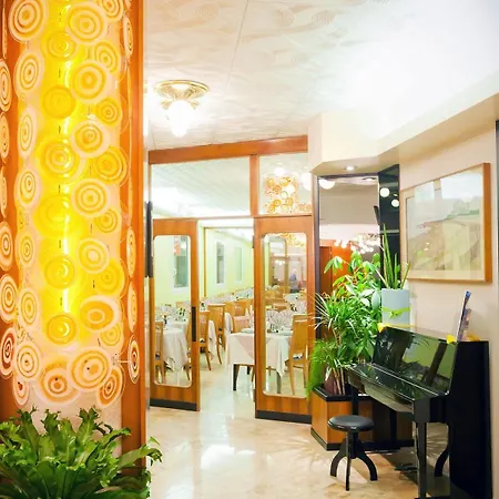 Hotel Universal